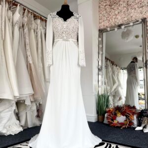 https://sydneygracebridal.co.uk/wp-content/uploads/2025/06/IMG_2757-300x300.jpeg