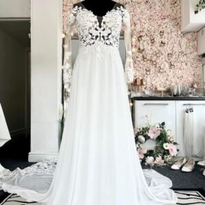 https://sydneygracebridal.co.uk/wp-content/uploads/2025/06/IMG_7146-300x300.jpeg