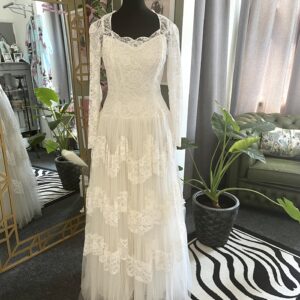 https://sydneygracebridal.co.uk/wp-content/uploads/2025/07/IMG_0406-300x300.jpeg