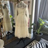 Vintage Wedding Dress - Image 4