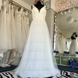 https://sydneygracebridal.co.uk/wp-content/uploads/2025/07/IMG_8878-300x300.jpeg