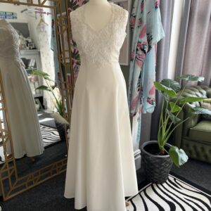 https://sydneygracebridal.co.uk/wp-content/uploads/2025/08/IMG_0722-300x300.jpeg