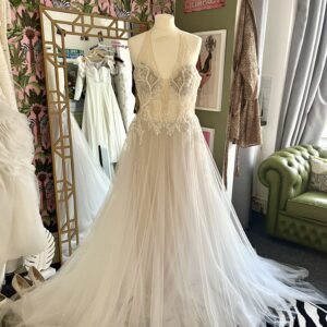 https://sydneygracebridal.co.uk/wp-content/uploads/2025/11/IMG_2412-300x300.jpeg
