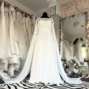 https://sydneygracebridal.co.uk/wp-content/uploads/2025/11/IMG_2631-300x300.jpeg